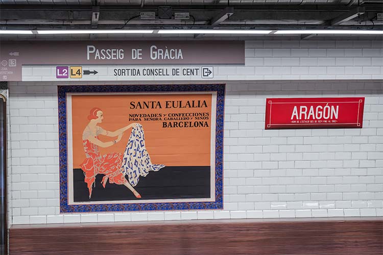 Cartells publicitaris d'antany al metro
